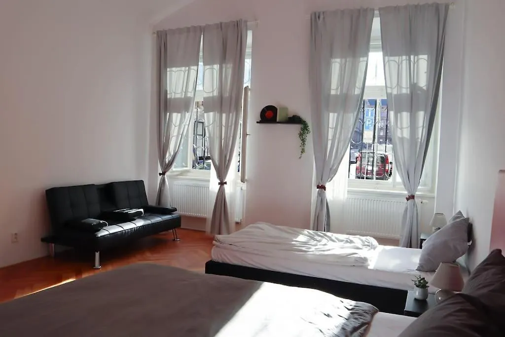 Modern Apartment In The Center Of Praga