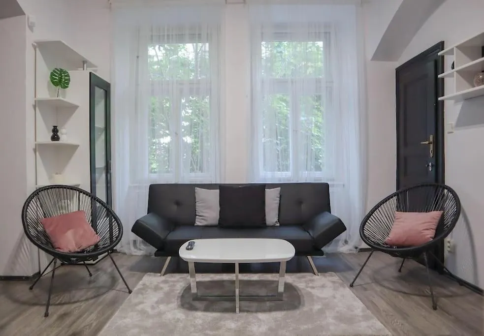 Modern Apartment In The Center Of Praga